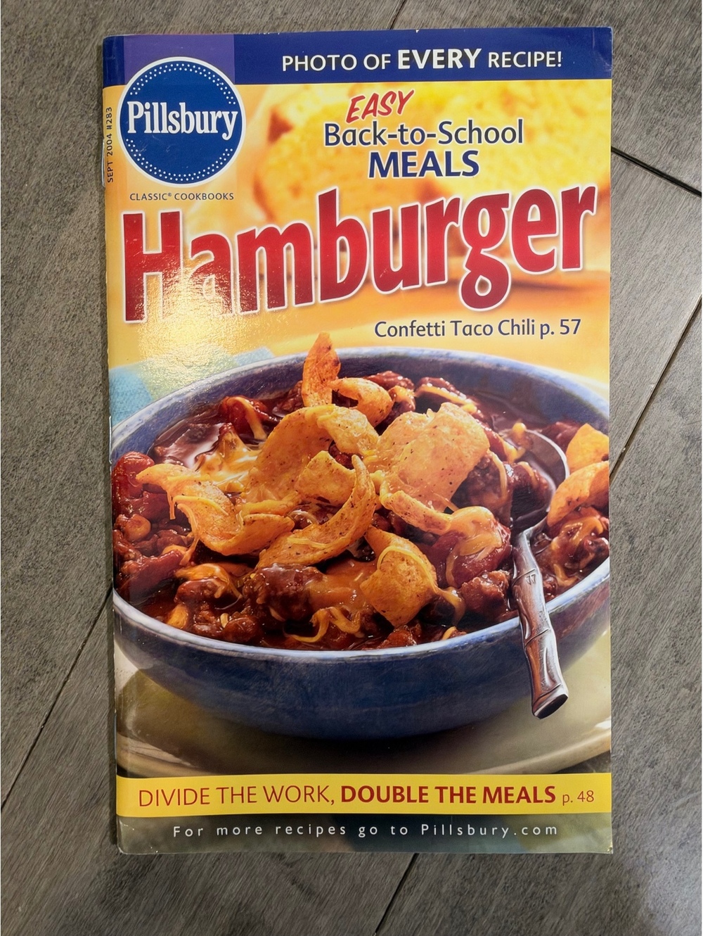 Pillsbury Classic Cookbook: Easy Back-to-School Meals Hamburger Edition